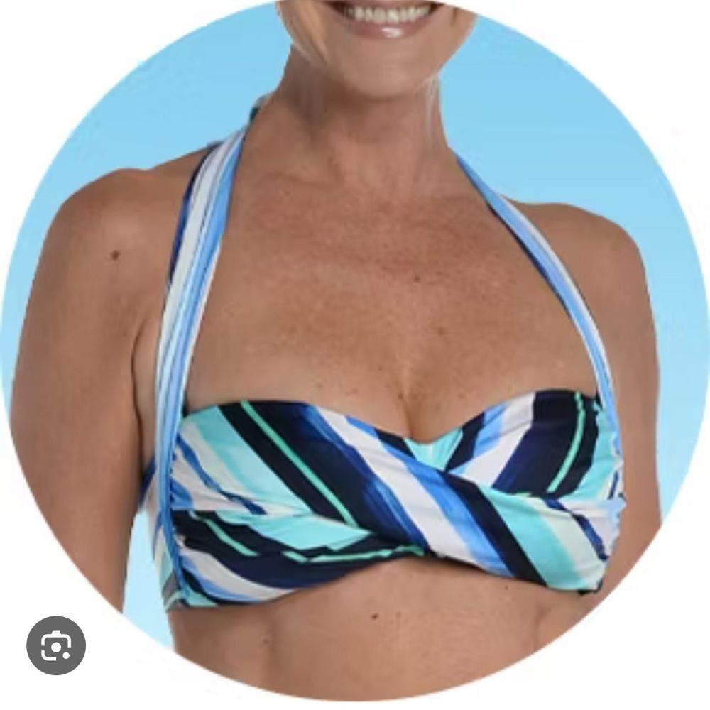 Sonnet Shores swim top Size 16 Color blue striped Flight to Fiji